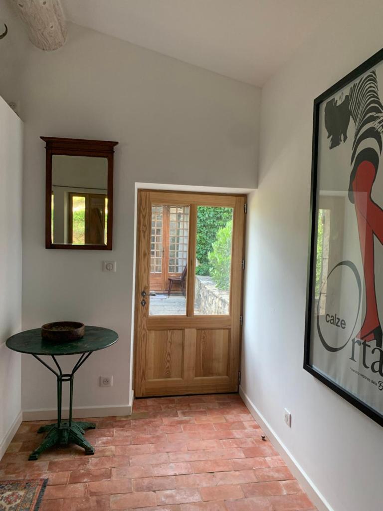Bed and Breakfast Bergerie Montjustin Экстерьер фото